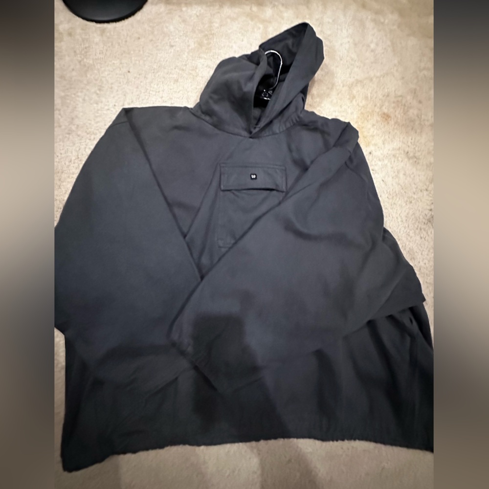 YZY Gap Pullover